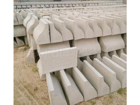 云南混凝土路沿石的施工工藝需要注意哪些細(xì)節(jié)？