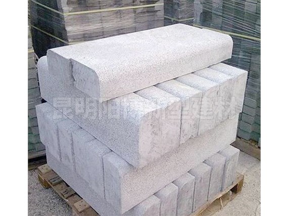 如何在混凝土路沿石上進(jìn)行維護(hù)保養(yǎng)？